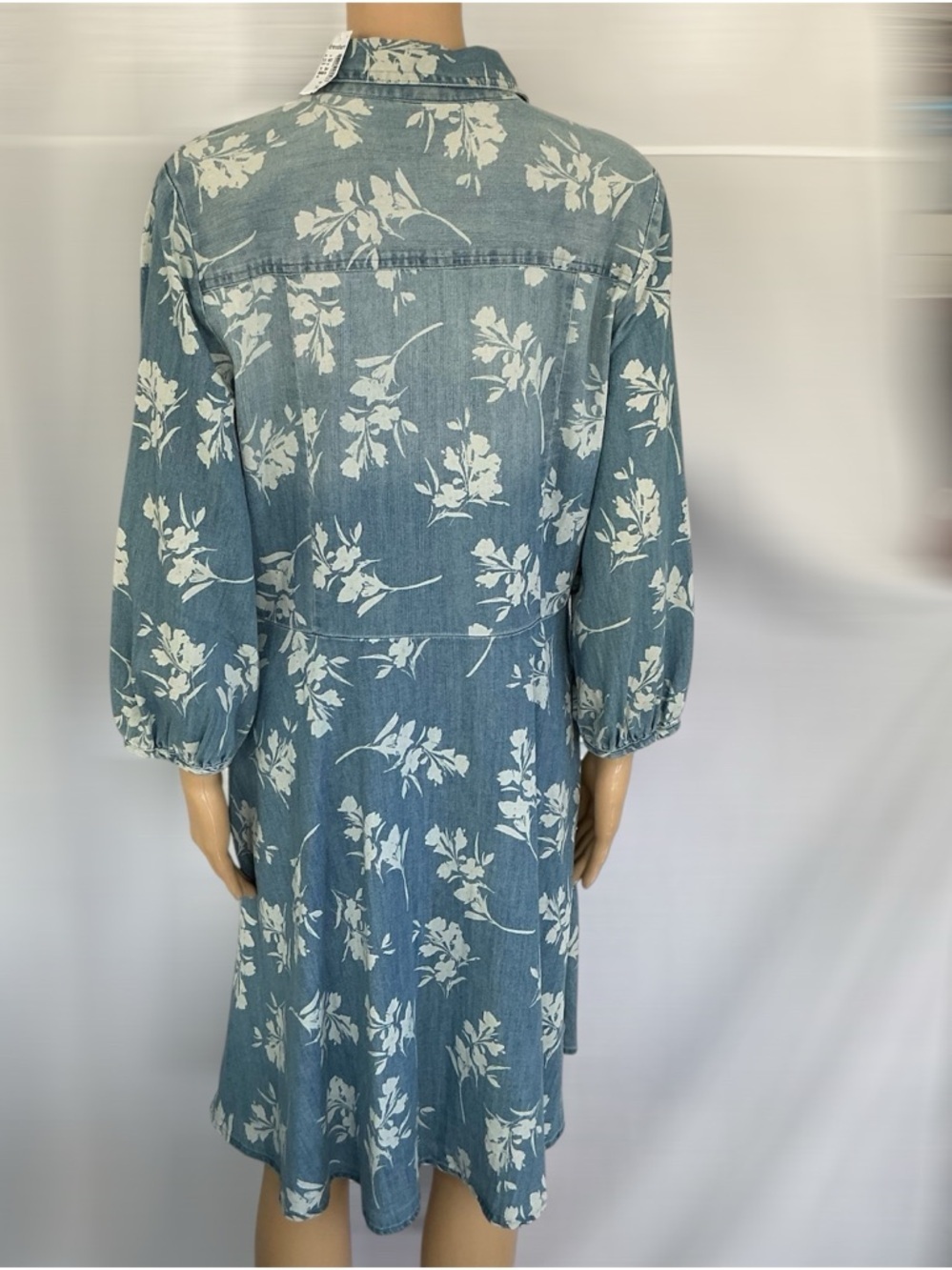 Dressbarn Blue Floral Bottom Down Midi Long Sleeve Floral Western Chambray Dress - Picture 2 of 10
